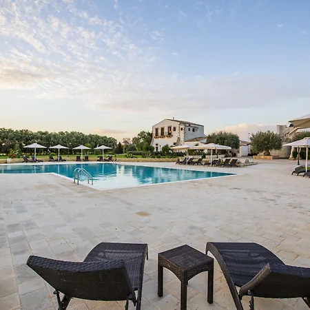 Casal Sikelio Aparthotel Cassibile